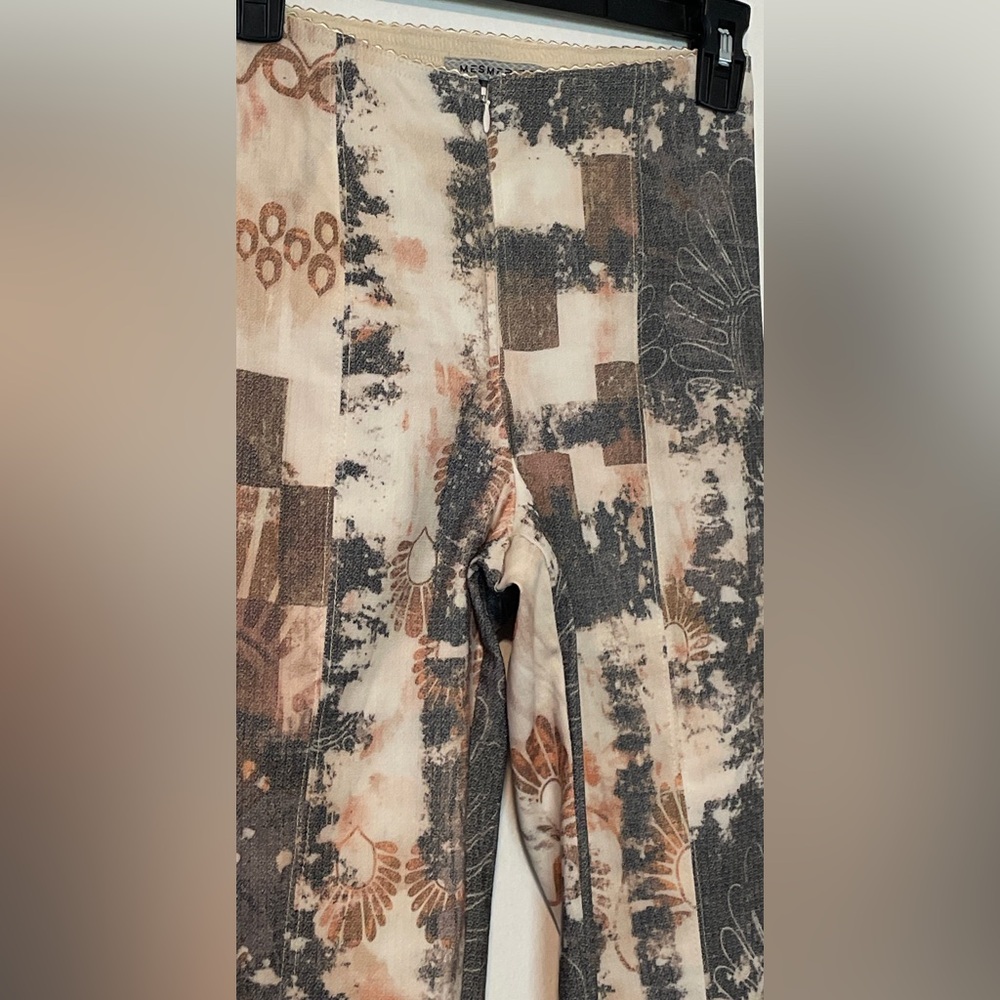 Mesmerize Casual Chic patterned Straight Leg Pants Size 2 - Picture 2 of 10